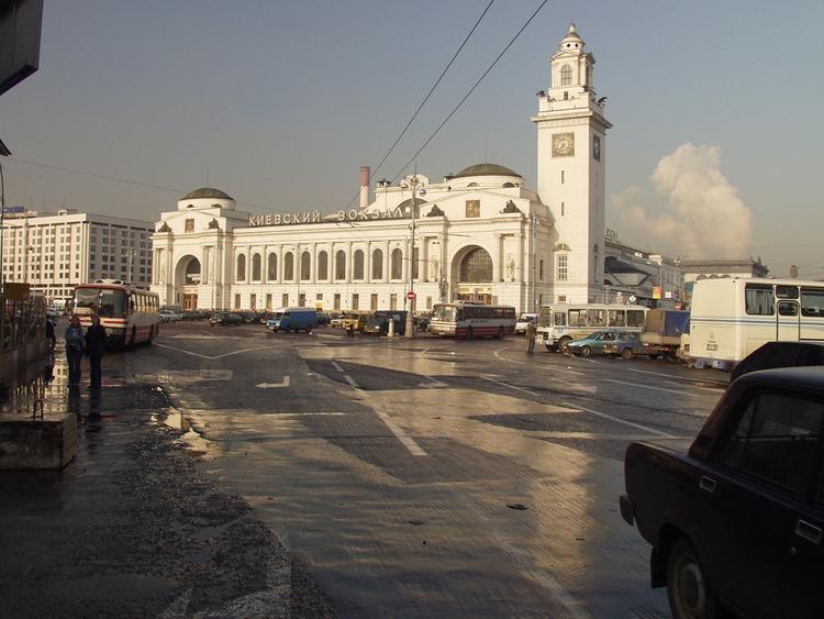 В Москве проверяют Киевский и Белорусский вокзалы после звонков с угрозой взрыва
