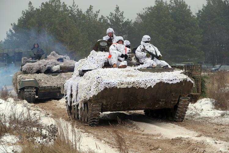 СМИ привели доказательства подготовки властей Украины к скорой «настоящей войне»