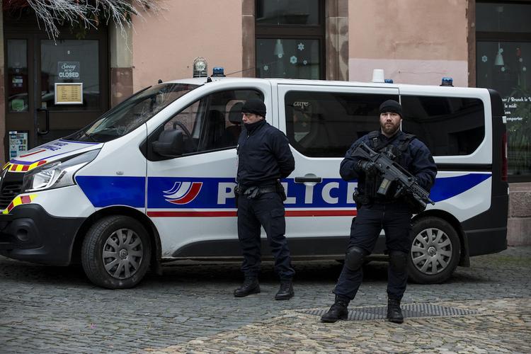 Более 700 человек мобилизованы во Франции для поисков стрелка