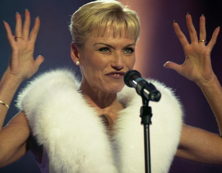 Ирине Понаровской 66: Как сейчас выглядит и чем занимается знаменитая певица