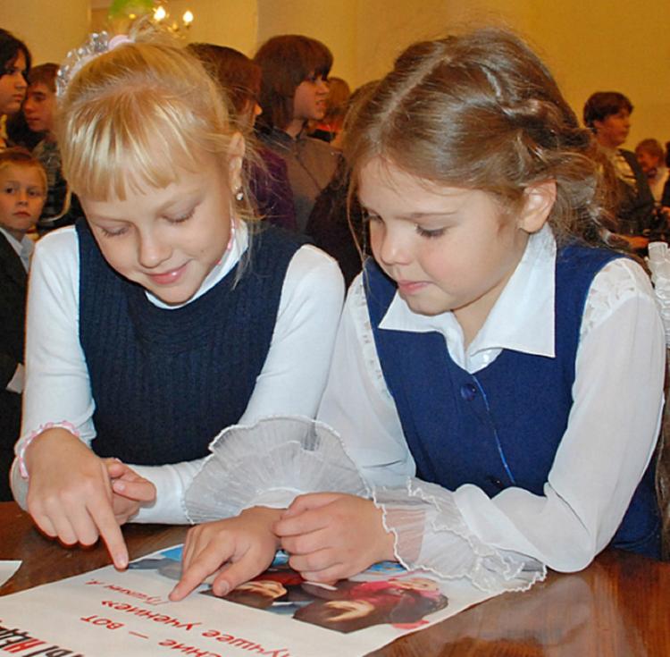 Министр просвещения призвала не нагружать школьников в новогодние каникулы