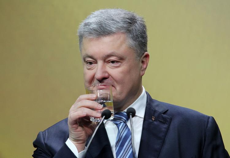 Экс-премьер ДНР назвал единственный шанс Порошенко сохранить власть на Украине