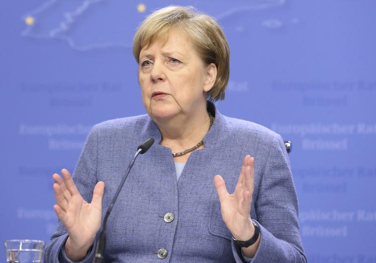 Канцлер ФРГ Ангела Меркель стала жертвой хакерской атаки
