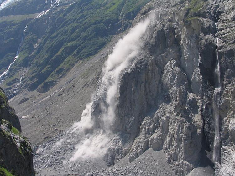 МЧС предупреждает: в ближайшие два дня в Сочи могут сойти лавины