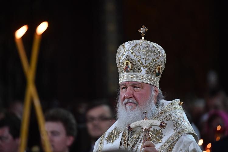 В праздник Крещения патриарх Кирилл освятил воду в Богоявленском соборе