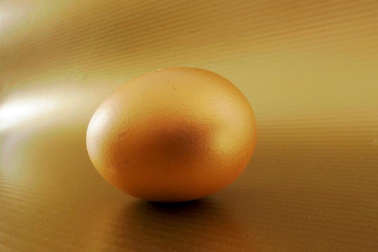 "Юджин треснул": самое популярное яйцо Сети опубликовало новый пост
