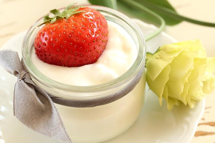Ученые: обычный йогурт способен нормализовать давление