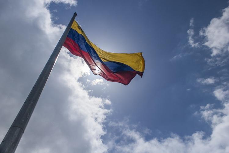 Болтон тайно сообщил о переходе в Венесуэле ряда генералов на сторону оппозиции