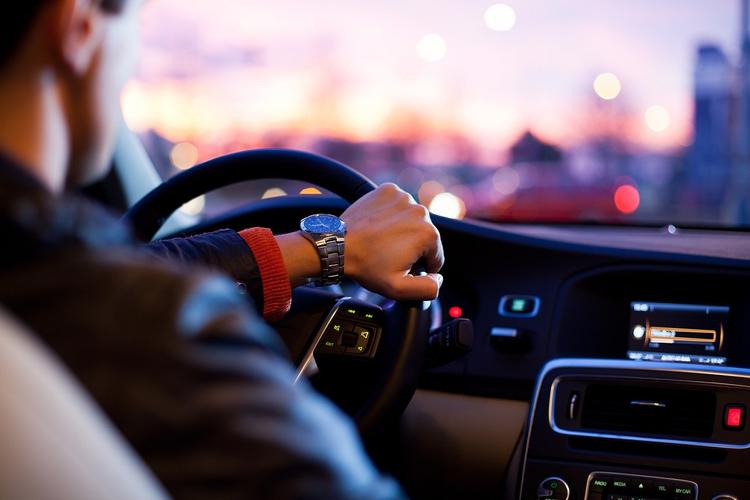 Автомобильный эксперт: Водителей надо учить, а не наказывать