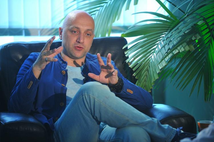 Захар Прилепин озвучил выгоду Петра Порошенко от обострения конфликта в Донбассе