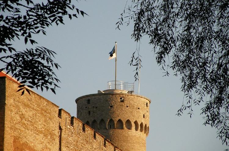 Эстония может заявить права на российскую землю