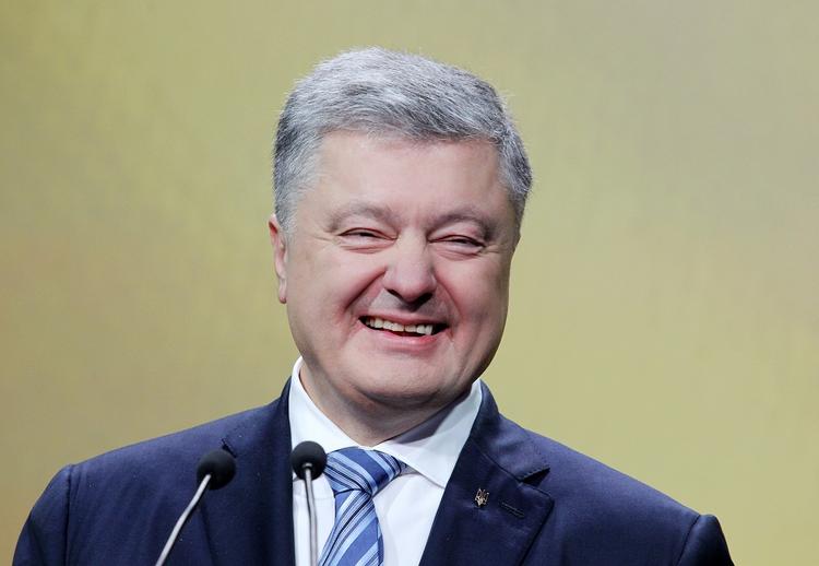 В команде Порошенко придумали способ победить Зеленского на выборах президента