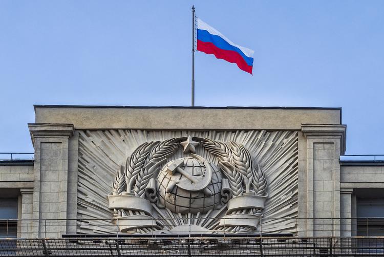 Госдума: США не следует указывать России, с кем сотрудничать