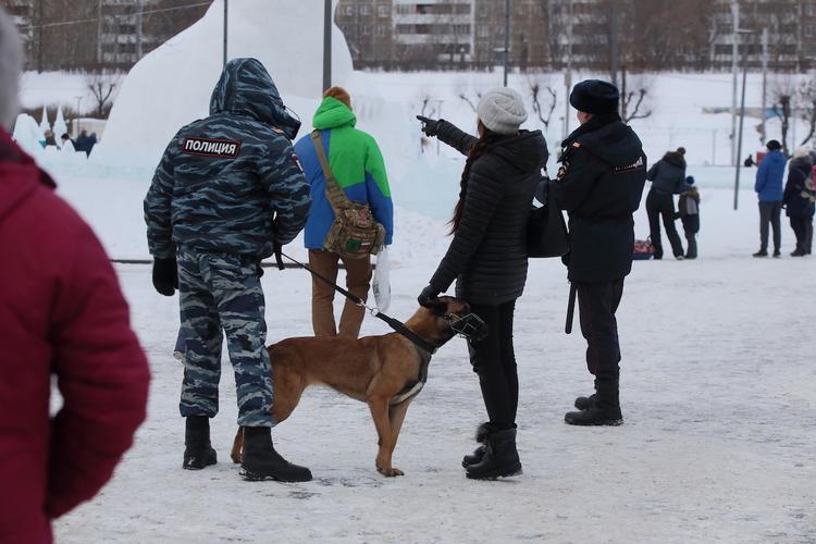 Шесть ТЦ эвакуированы в Санкт-Петербурге