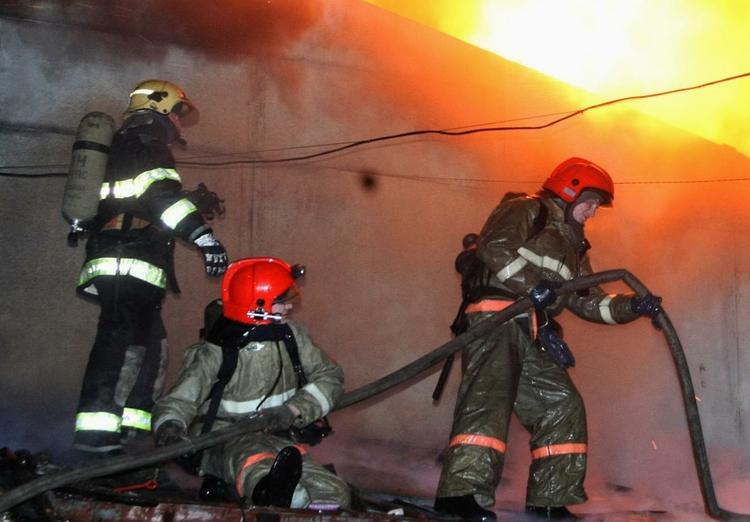 Четыре человека спасены из горящей квартиры на северо-востоке Москвы