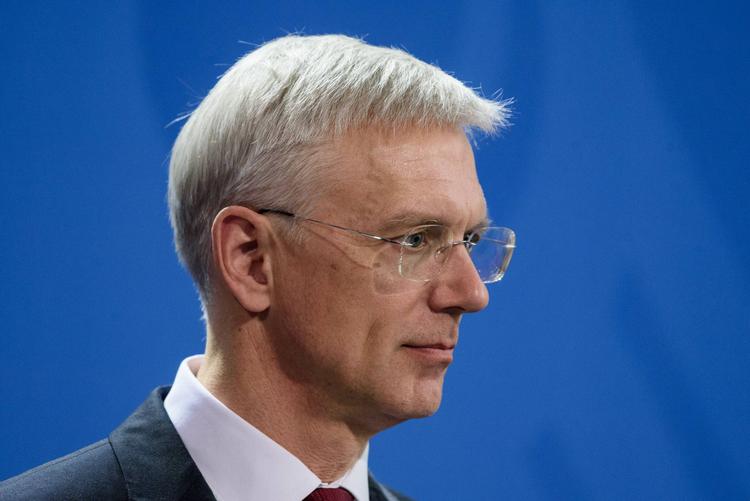Депутаты Латвии подали запрос в Сейм об отставке премьер-министра