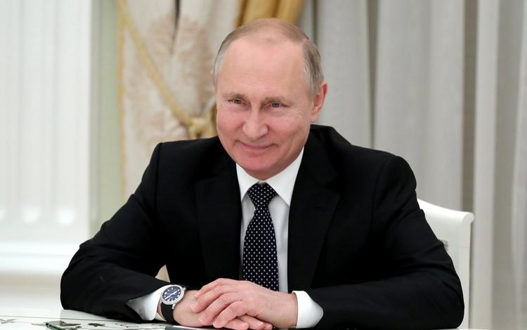 Путин поздравил геологов России с профессиональным праздником