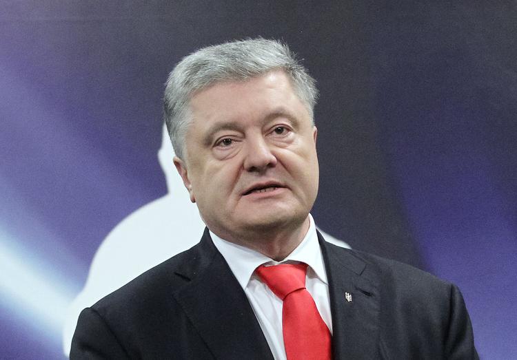 Штаб Порошенко назвал условие проведения дебатов с Зеленским 19 апреля