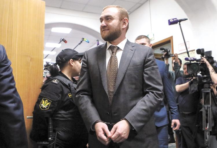 Чиновников надо готовить к реальной жизни