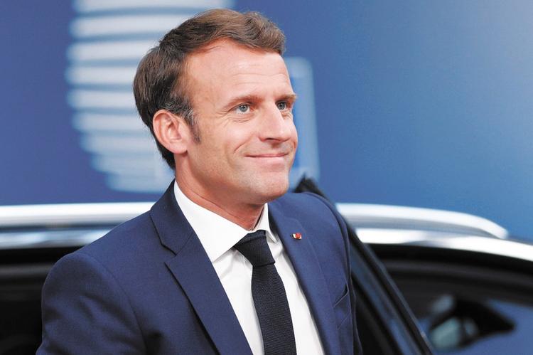 Макрон отжимает Европу у Германии