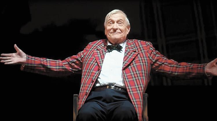 Обаятельные палачи появились на сцене