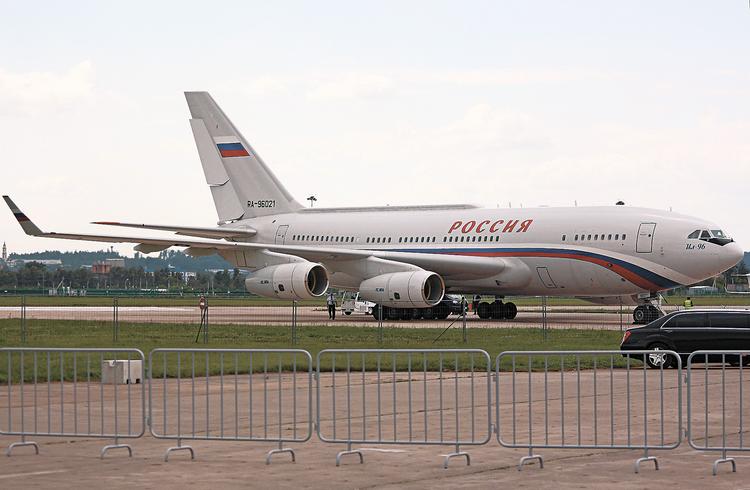 «Ильюшин» загоняют в штопор