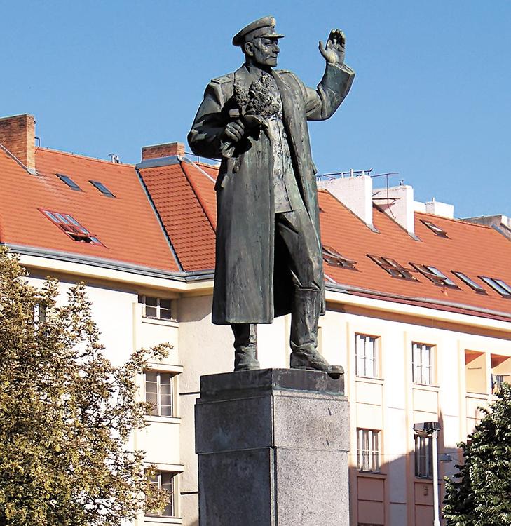 Чехия дрогнула – памятник Коневу может вернуться в Россию