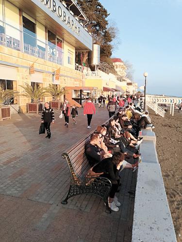 Гостиницы Кубани на майские раскуплены на 100%, спрос на туры в Египет вырос в 7 раз за 2 часа. Какие еще есть варианты