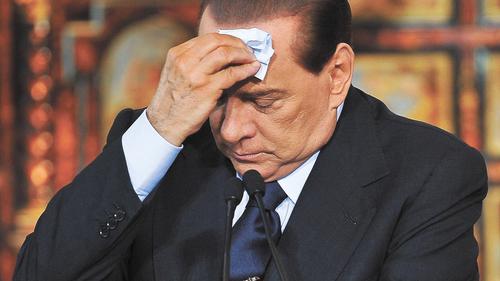 Бывшему премьер-министру Италии Сильвио Берлускони суд назначил психиатрическую экспертизу