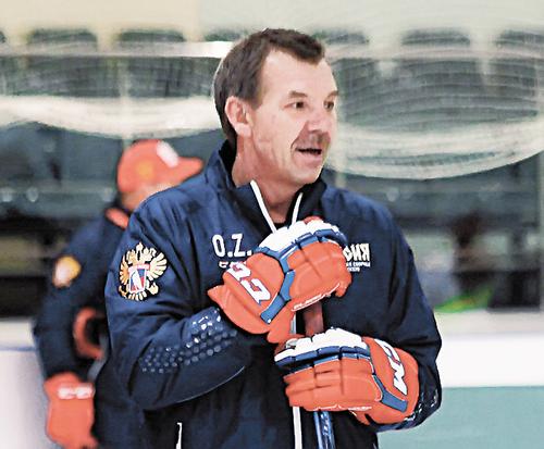 Назначение Олега Знарка главным тренером хоккейной сборной России не смогли согласовать с Кремлем