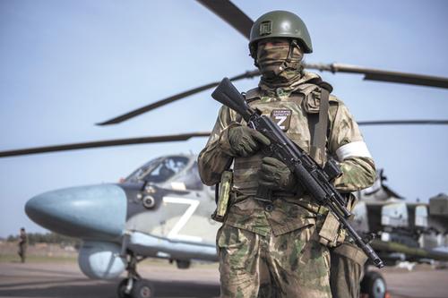 Передислокация российских войск на Украине вызвана военными причинами
