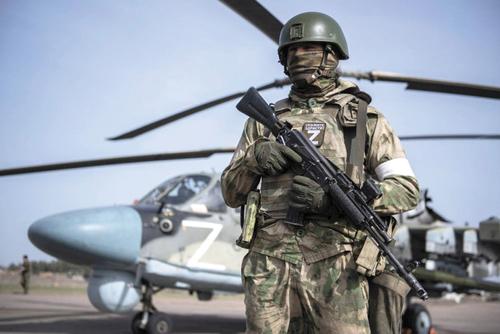 Военные эксперты рассказали о мобилизации на Украине и в России