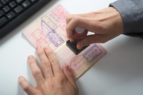 В странах ЕС рассматривают возможность прекращения выдачи шенгенских виз россиянам