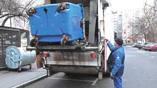 У россиян появилась возможность не платить за вывоз мусора в случае их временного отсутствия дома
