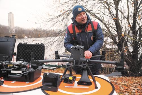 Московские спасатели и безопасный отдых на зимних водоёмах