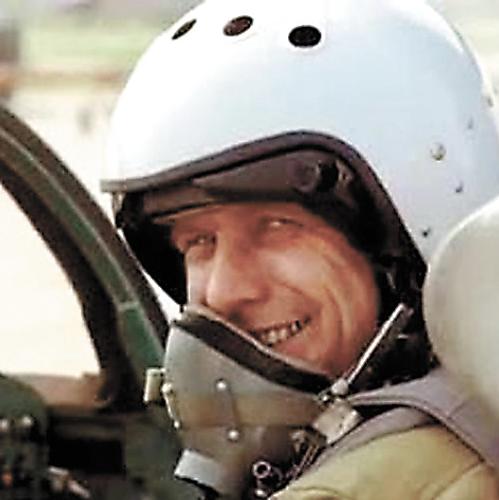 Светлая память Сергею Николаевичу Тресвятскому, лётчику-испытателю, человеку неба, космонавту в душе Светлая память Сергею Николаевичу Тресвятскому, лётчику-испытателю, человеку неба, космонавту в душе