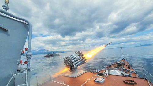 «Июльский шторм» и наступление на суше: Россия демонстрирует силу «Июльский шторм» и наступление на суше: Россия демонстрирует силу