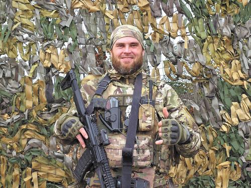 Командир отряда бригады «Волки» с позывным «Журба»: «Я здесь нужен. Я должен быть примером для своих бойцов» Командир отряда бригады «Волки» с позывным «Журба»: «Я здесь нужен. Я должен быть примером для своих бойцов»