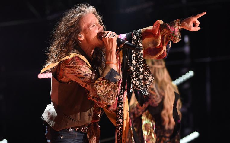 Группа Aerosmith разбила фанатам сердца