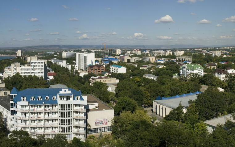 В Анапе из-за дождей 7 тысяч человек остались без света
