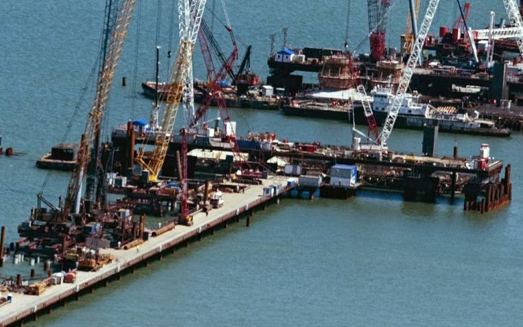 Строительство автомобильной арки моста через Керченский пролив завершено