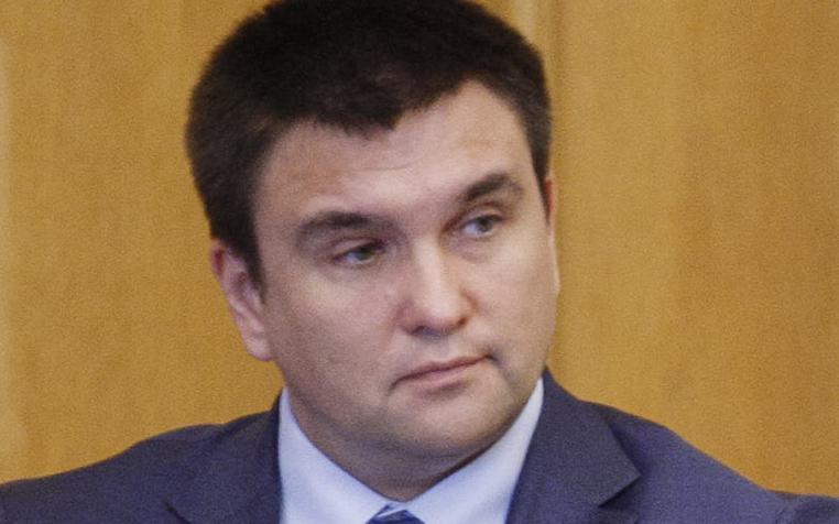 МИД Украины обвинил Германию в "заигрывании с Кремлем"