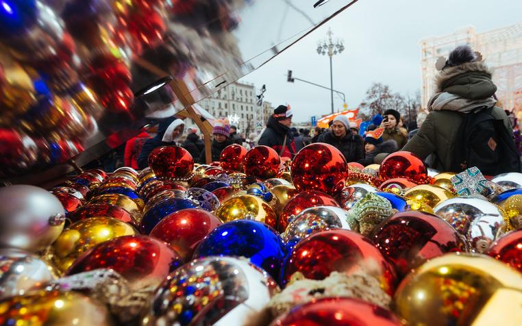 Названа сумма, которую в среднем россияне потратили на празднование Нового года