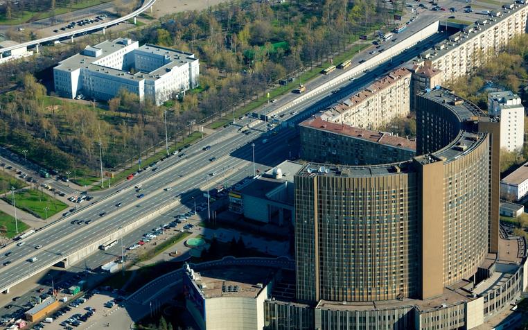 Пожар вспыхнул в московской гостинице "Космос"