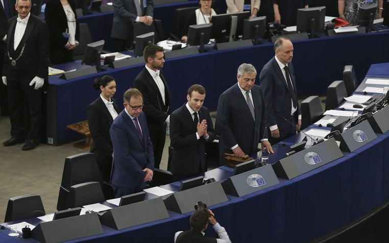 Депутат Европарламента требует, чтобы Франция наладила с Россией отношения