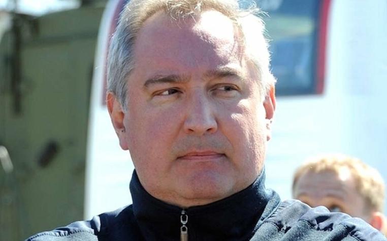 Рогозин: Россия не будет участвовать в лунном проекте с США