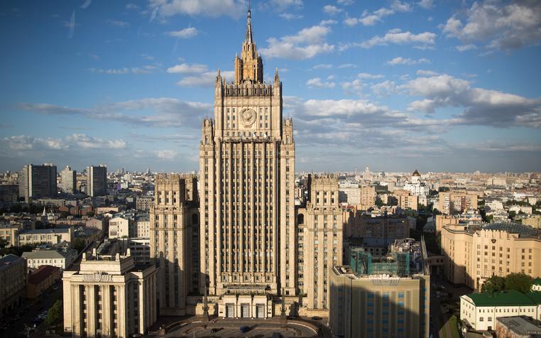 В МИД РФ объяснили, зачем Порошенко ввел военное положение на Украине
