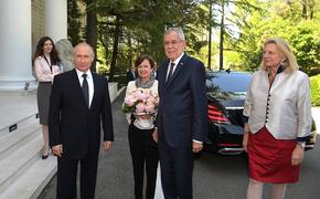 Путин оценил развитие двусторонних отношений с Австрией