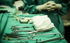 "Я столько мучалась", женщина 23 года ходила с ножницами в животе, их забыли врачи во время операции