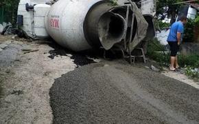 Благодаря аварии  с участием цементовоза в Крыму  отремонтировали дорогу